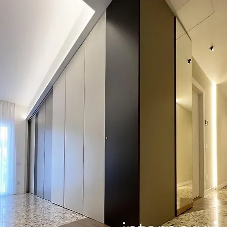 Nocleg ze śniadaniem Interno Sei 4*