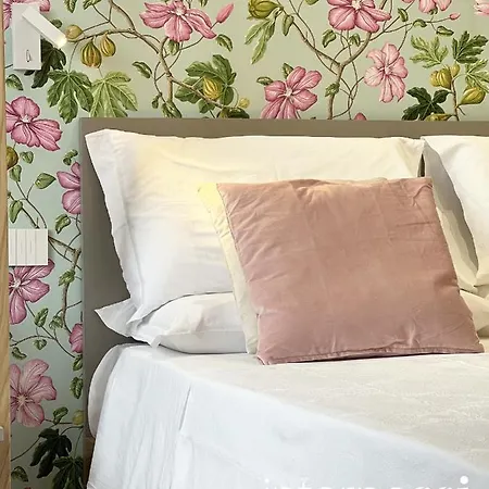 Interno Sei Oda ve Kahvaltı 4*