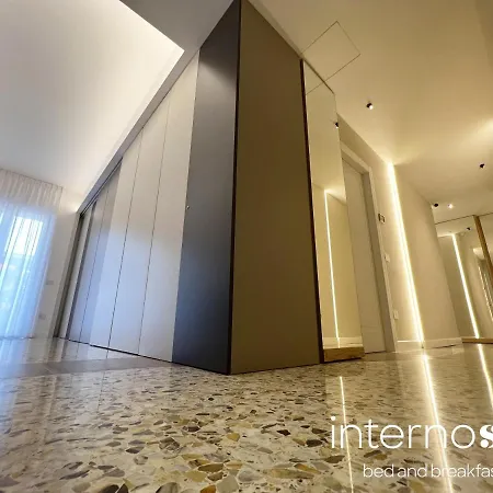 Interno Sei アグローポリ