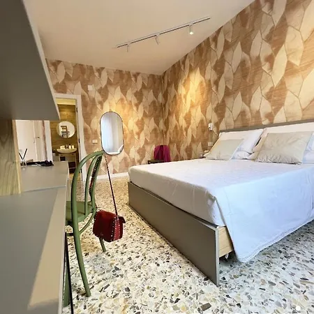Interno Sei