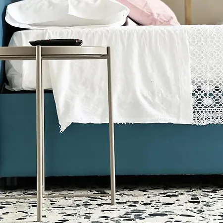 Interno Sei Couette-café 4*