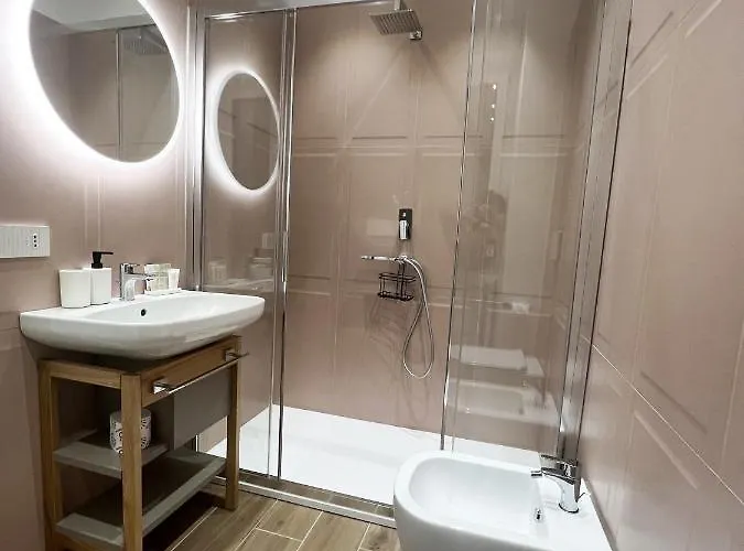 Interno Sei 4* أغروبولي