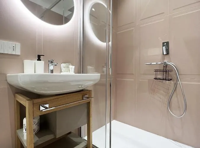 Interno Sei 4* أغروبولي